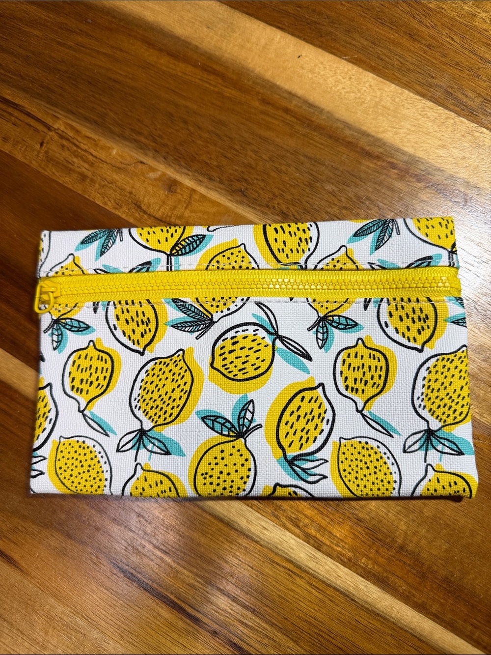 Ipsy Lemons makeup bag